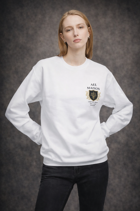 AEL Maison Crest — Crewneck Unisex Minimalista (Edición Limitada) Blanco